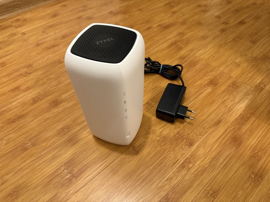 Router 5G cu SIM ZYXEL NR5103EV2 , WiFI 6 ax