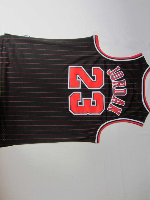 Maiou baschet JORDAN, Chicago Bulls, masura XXL, marca Nike,  ca nou