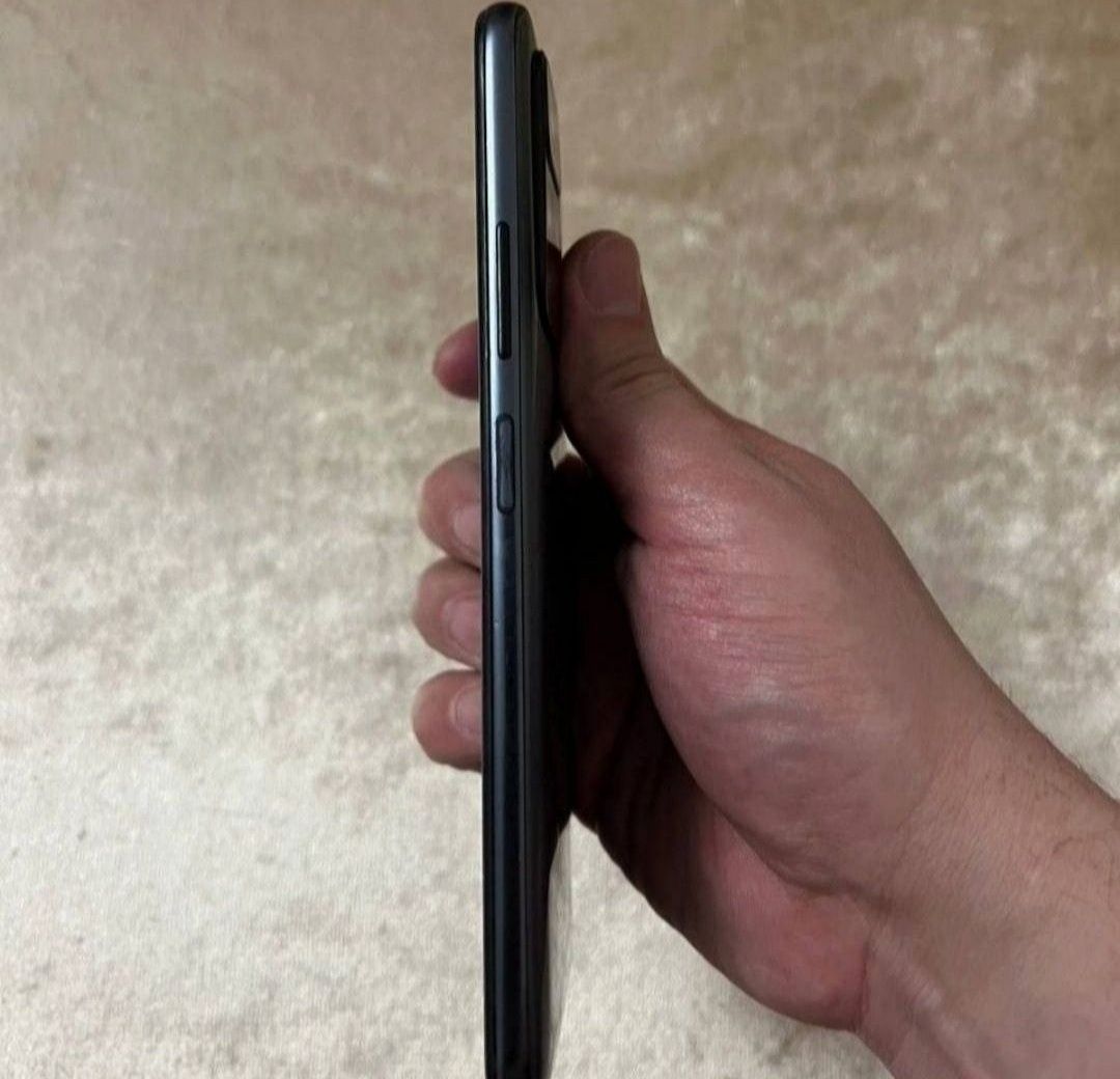 Srochna sotiladi Xiaomi Poco M4 Pro 5G 6+2/128Gb Black Igravoy Orginal