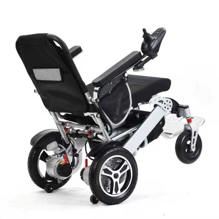 Carucior electric pliabil, cu doua motoare, Model Ek03