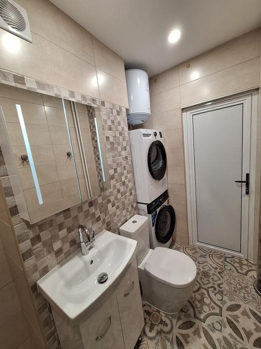 Дава се под наем Тристаен апартамент в София, Младост 2 - 80 кв.м за 800 € - Снимка #10