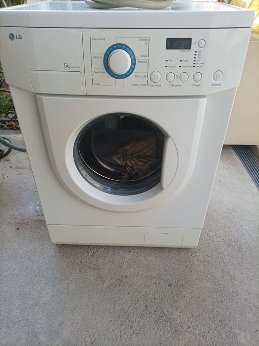 Продается машинка автомат.Lg