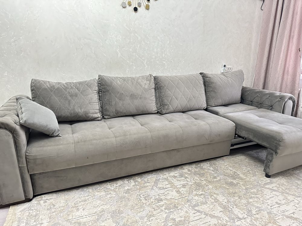 Продам диван 3 метра