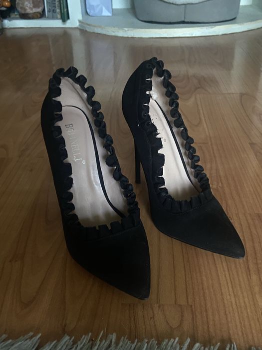 Pantofi eleganti din catifea