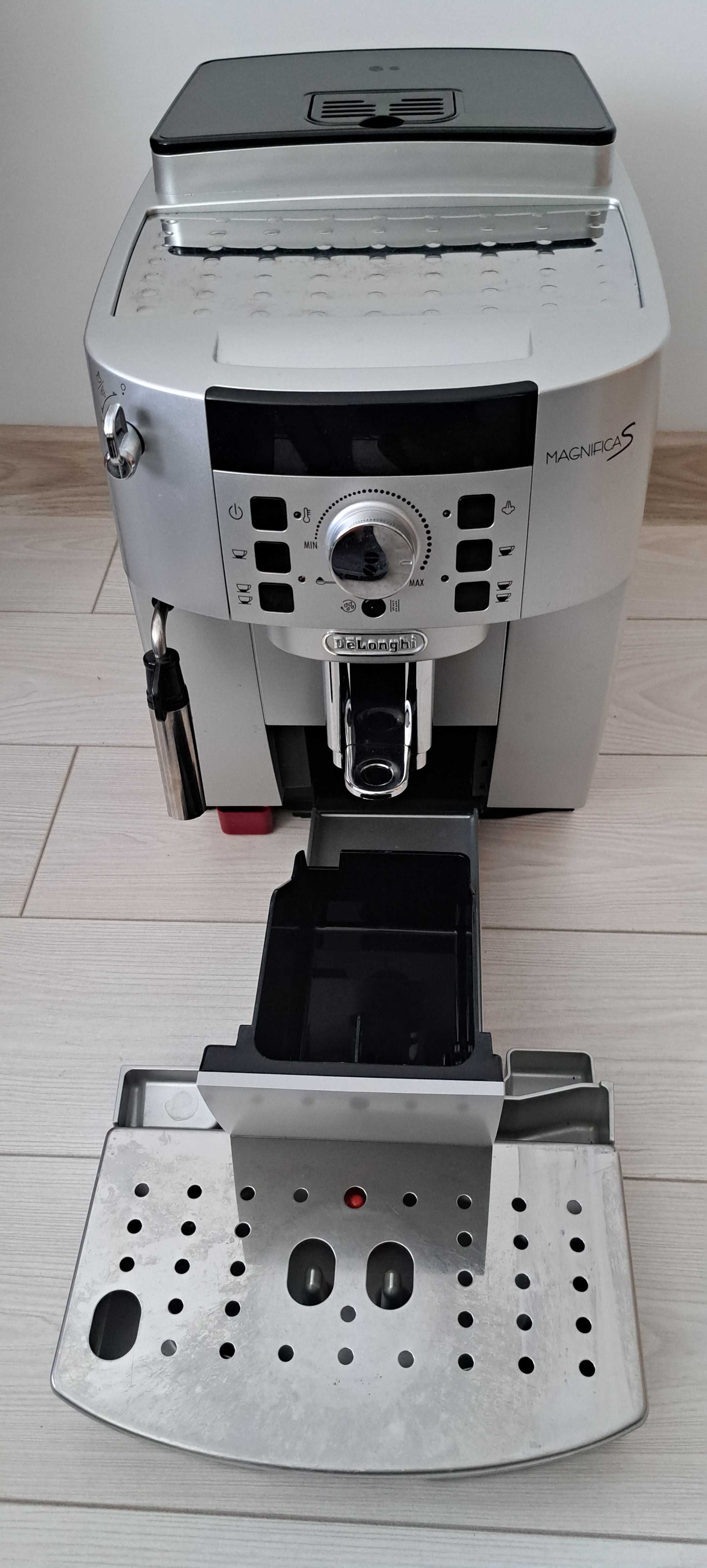 Кафеавтомат Delonghi Magnifica S - ESAM 22.110.SB