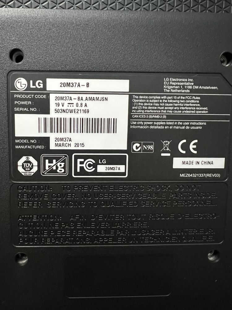 Монитор LG диагональ 20 полный комплект с коробкой