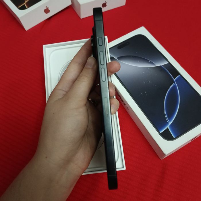 Iphone 16 pro max Sim 94% 256GB