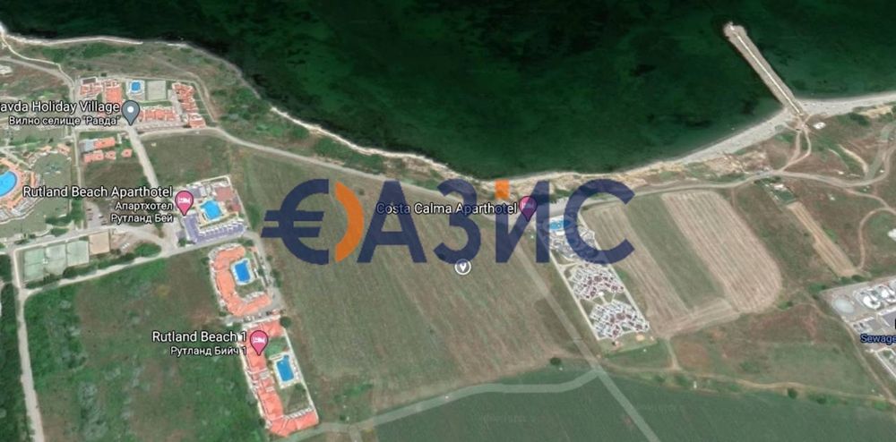 Парцел в статут на земеделски, на първа линия на морето, с. Ахелой,