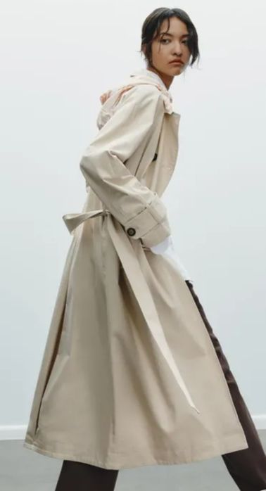 Дълъг Нов тренчкот ZARA с шал. Размер L/M