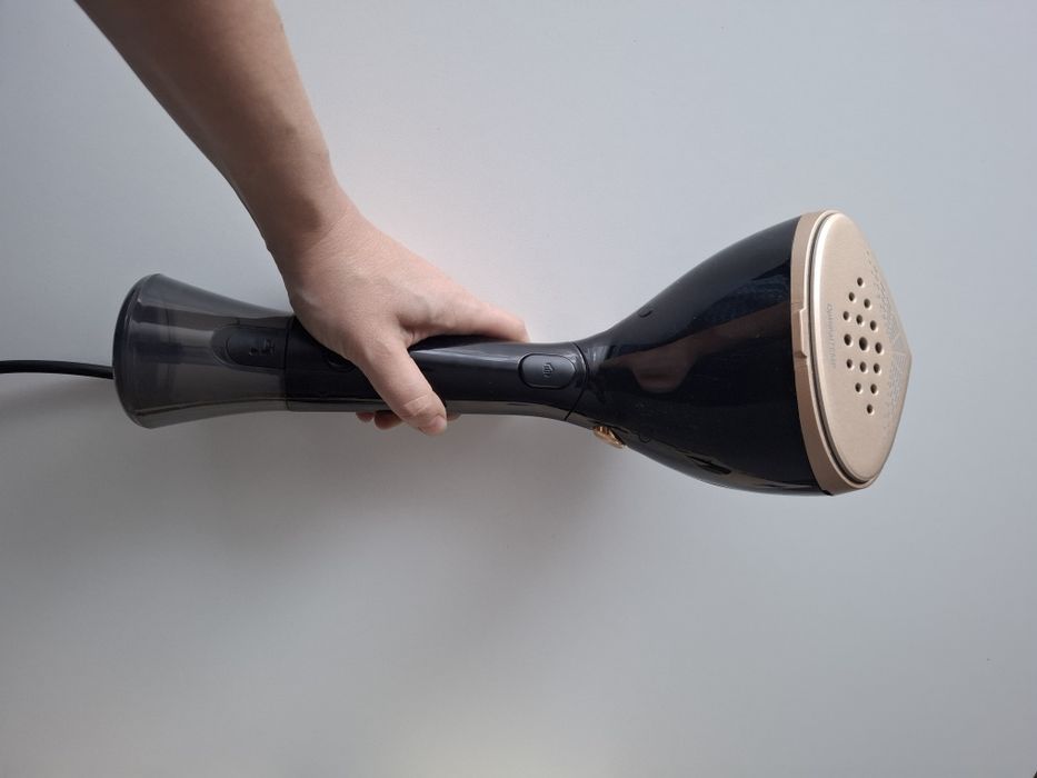 Aparat de calcat vertical Philips STH7060