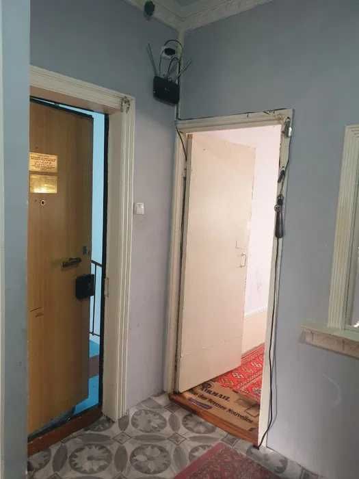 Срочно 2 хонали квартира сотилади 5 микрн Навруз