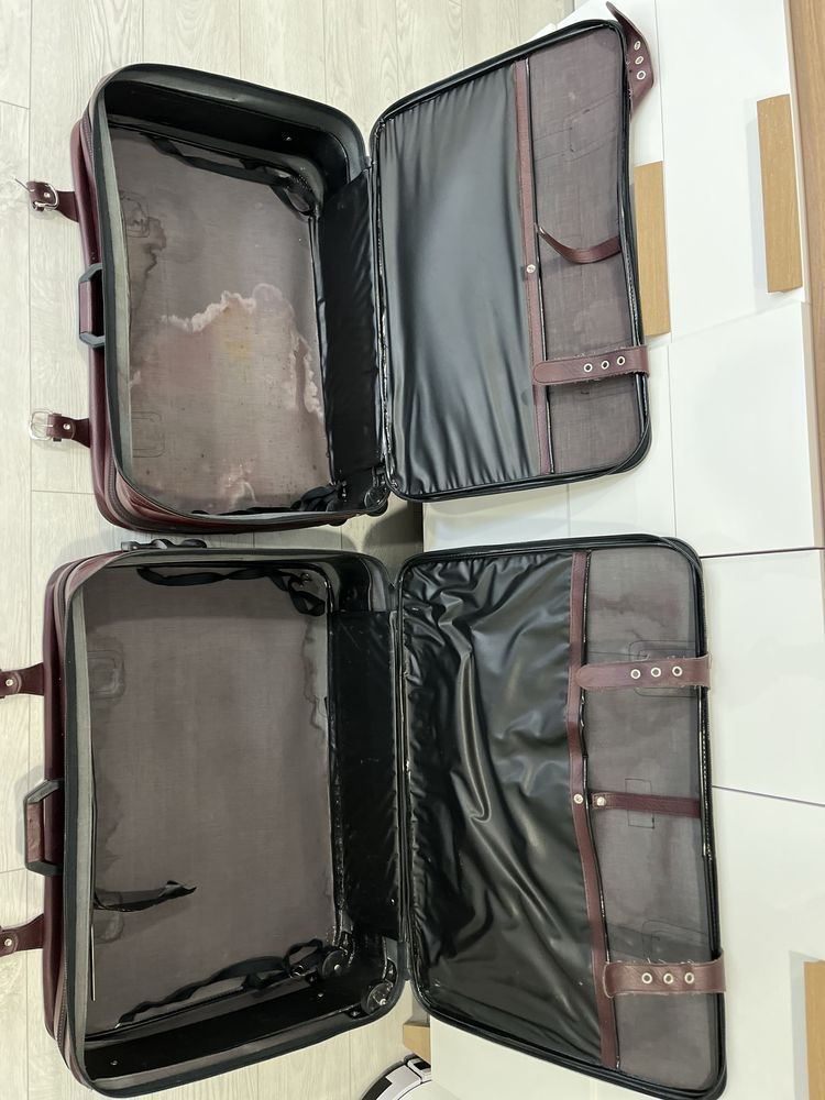 Винтидж кожени куфари за реквизит