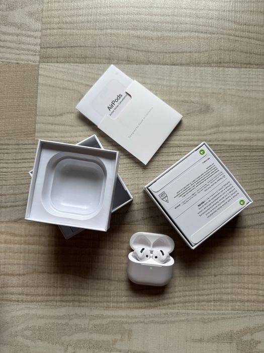Casti AirPods 4 NOI Sigilate Wireless