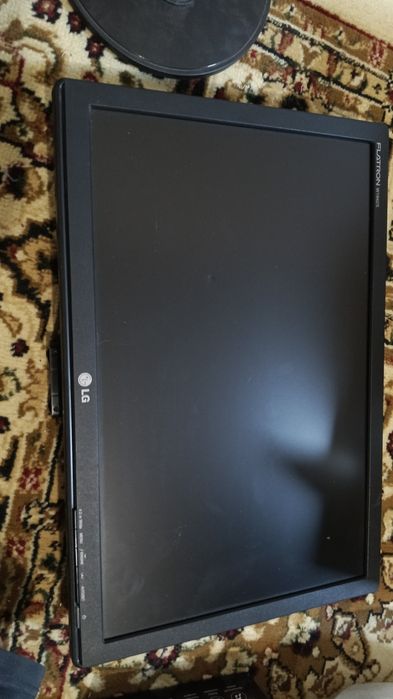 Монитор LG 2009 года