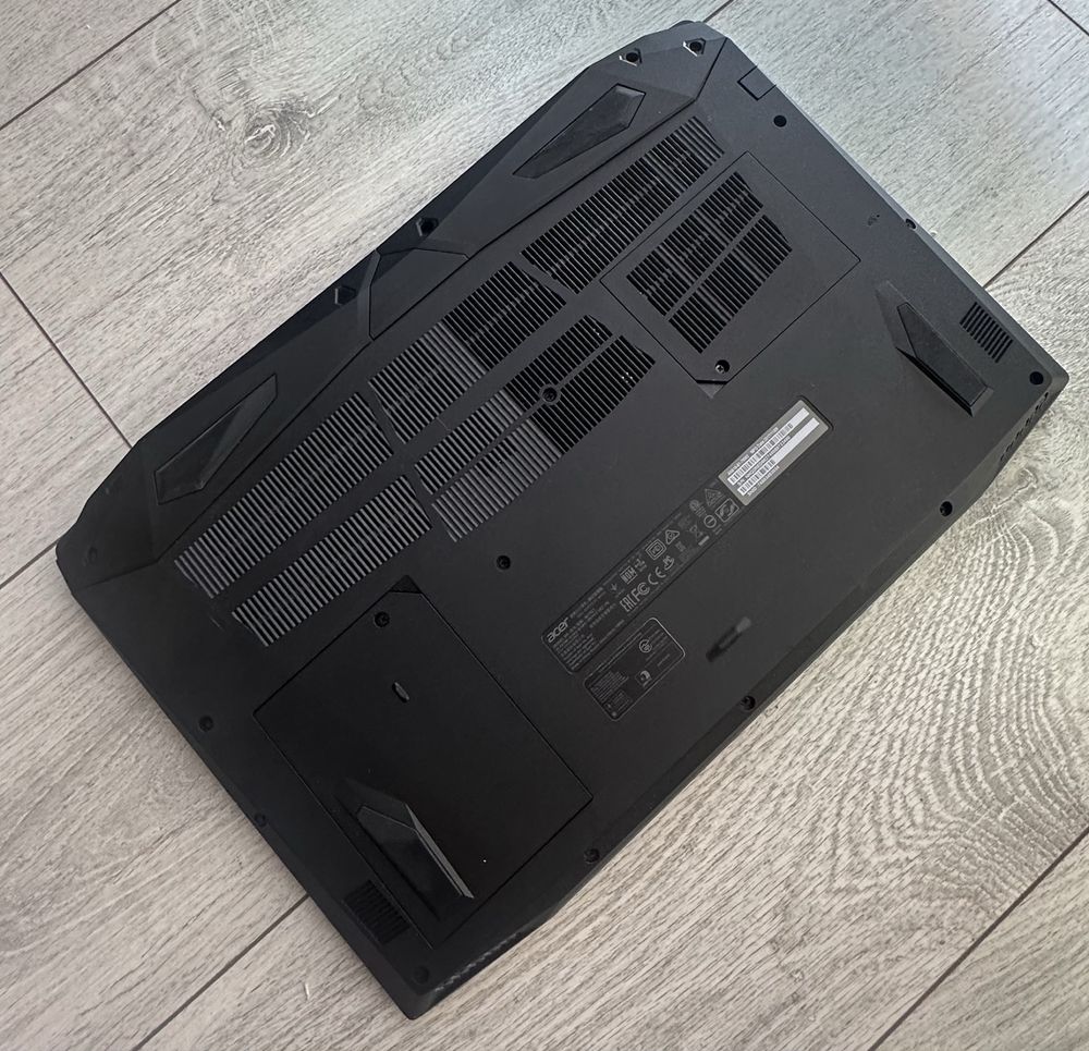 Ofertă Bombă! Gaming Acer Nitro 5! i7, 16GB, GTX 1050! Putere Maximă!!