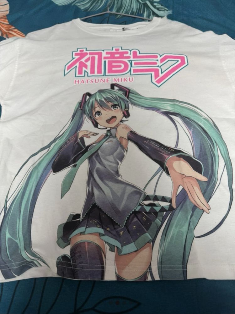 Tricou alb cu desen anime