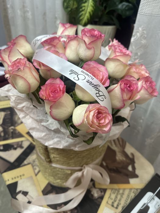 кашпо цветочки свежие