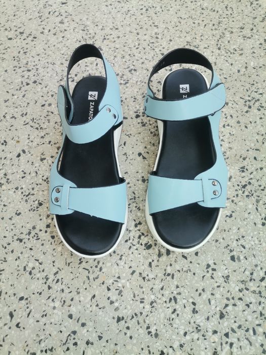 Дамски спортни сандали