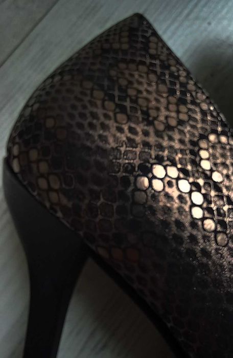 Дамски официални обувки PERLA