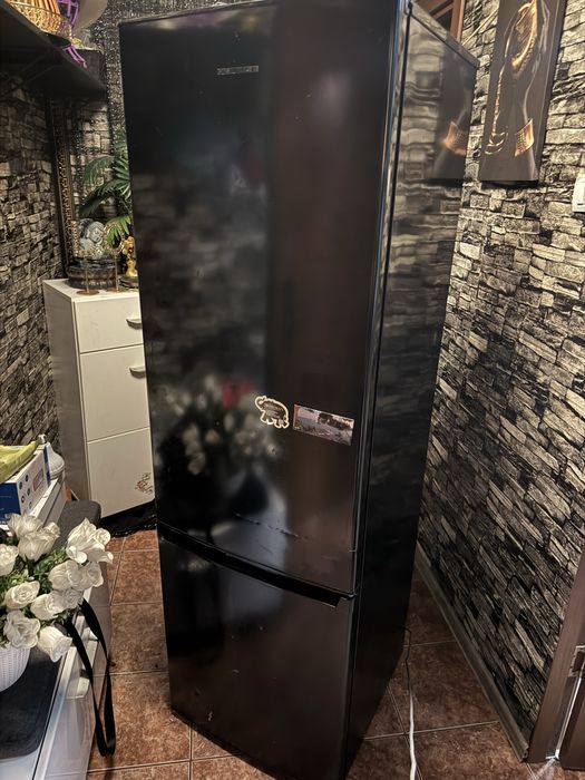 IEFTIN Frigider cu congelator HEINER