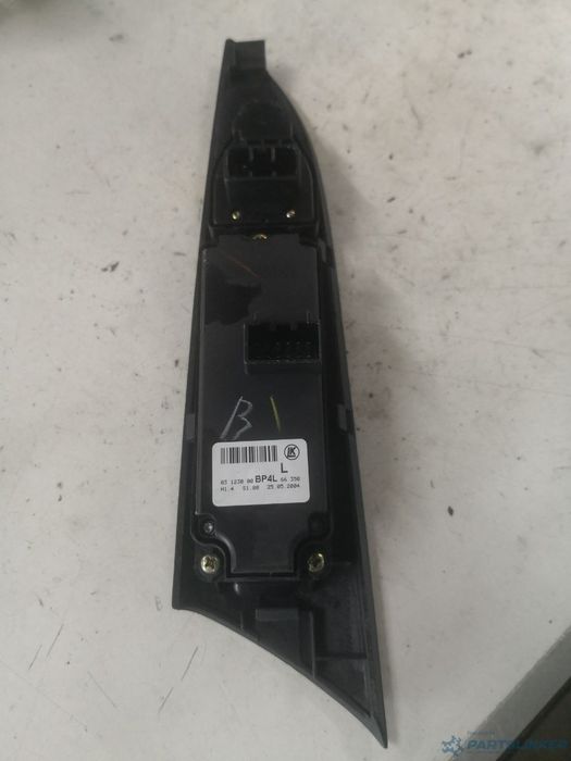 Butoane geamuri electrice stanga fata MAZDA 3 2005> OEM 03123000