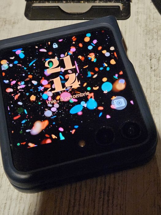 Samsung Z flip 5, 512gb, husă, cutie originala