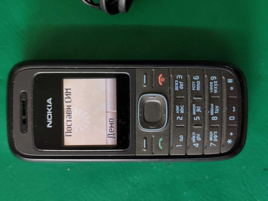 Телефон nokia 1208