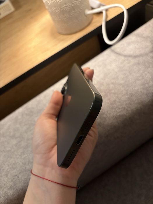 Iphone 15 pro max ( 96% battery health )