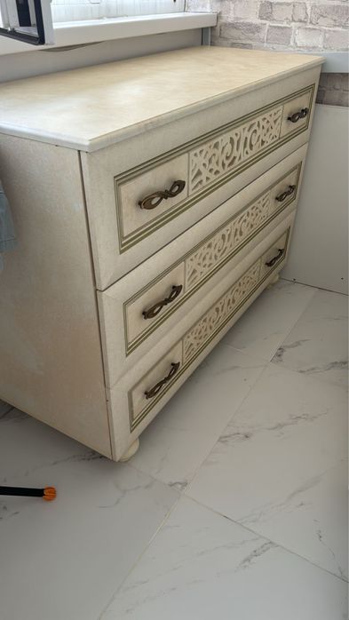 Продам Комод вместительный