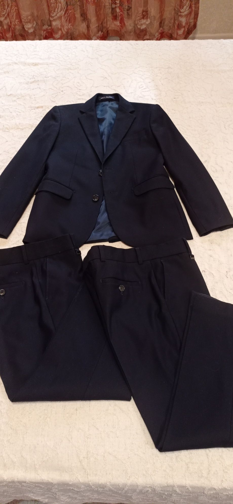 Брюки черные синие жилет рубашки костюм пиджак для мальчика.