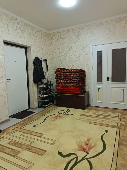 Кватира на 1 этаже новастройка 75кв