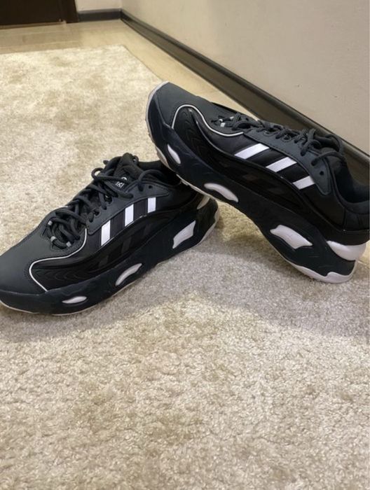 Adidas Oznova обувки