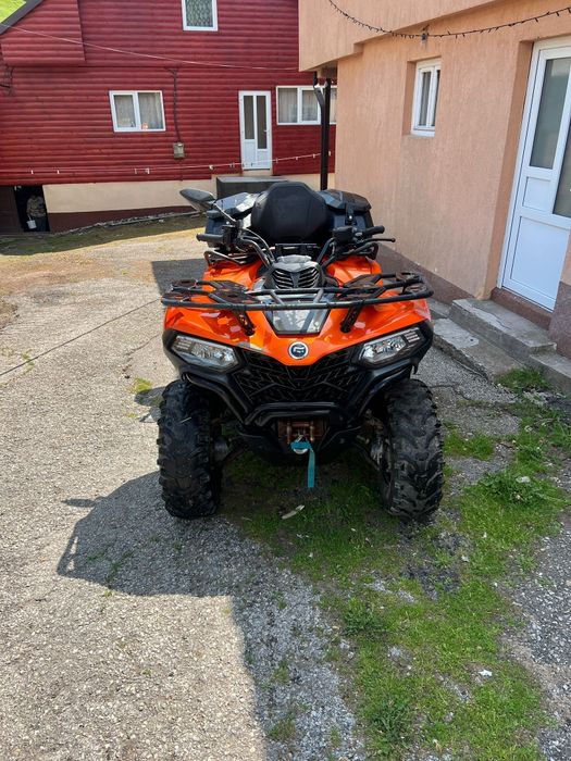 Vand 3 atv uri 450L si 520L