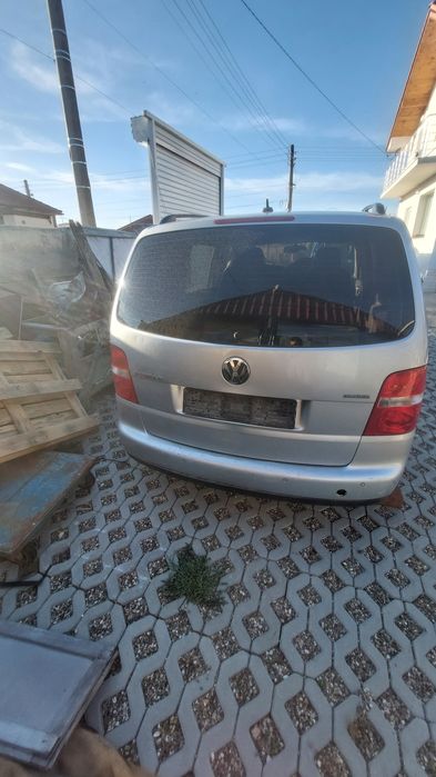 Vw touran 2.0 метан цял или на части