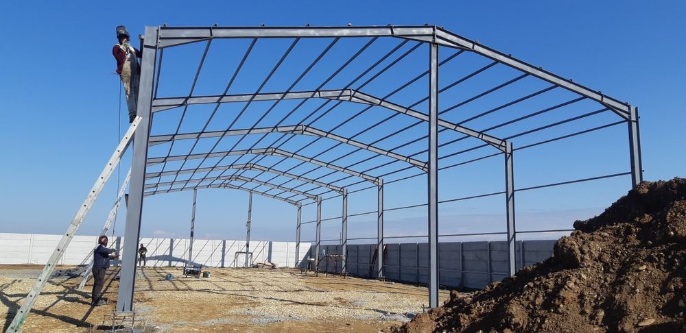 structura metalica de 12x30x5 confectionata din europrofile. stalpi de