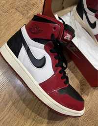 Air Jordan 1 High Zoom “Chicago”