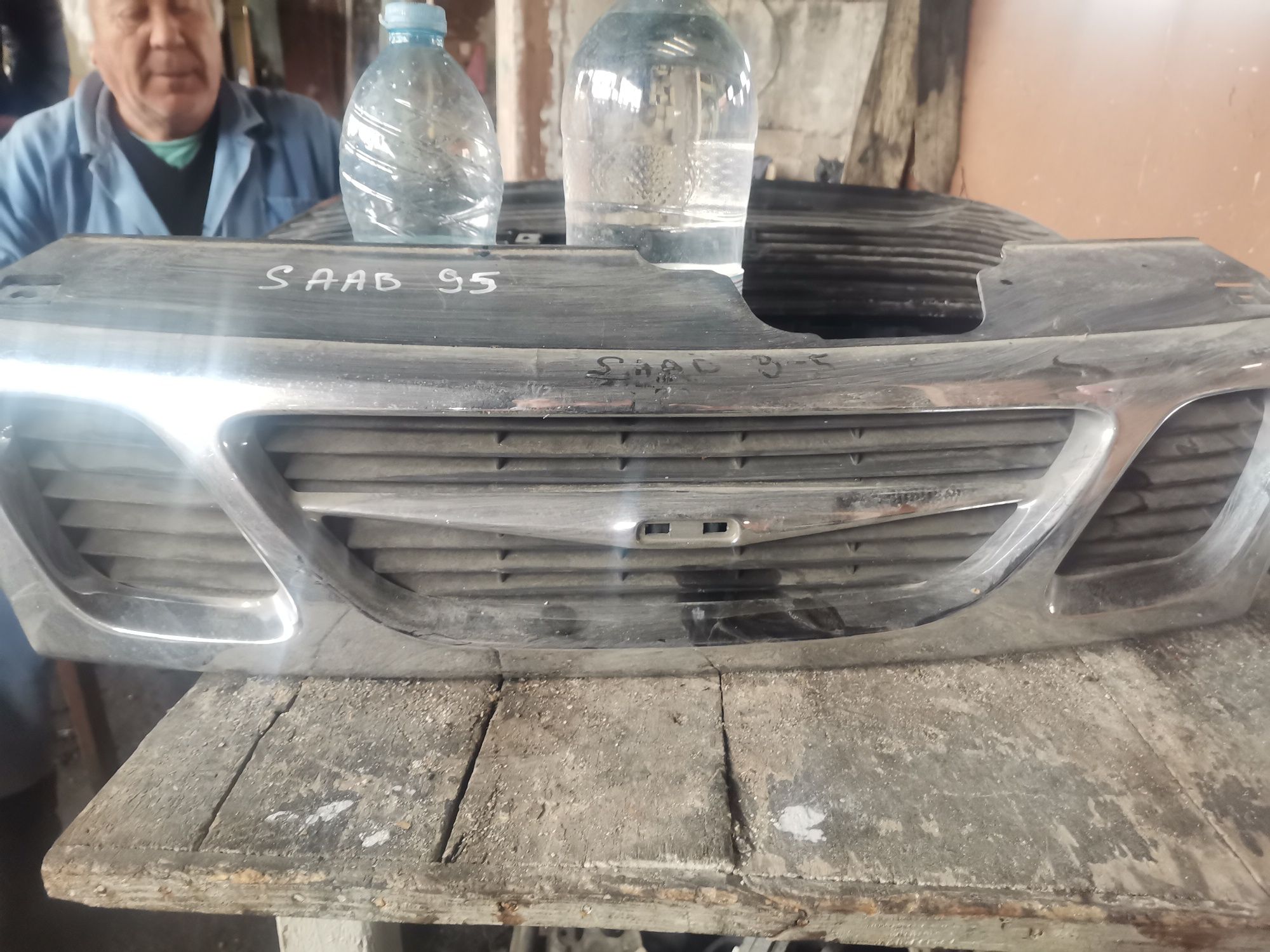 Оргинална Предна решетка за сааб 95 Saab 95