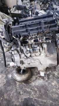 Двигатель  Nissan pathfinder4.0  2006