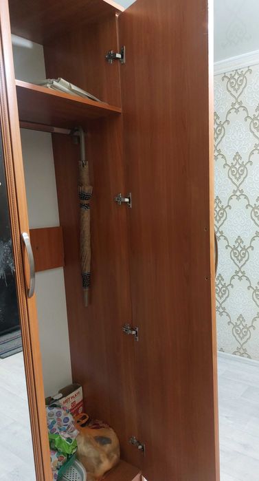 Шкаф в прихожую.