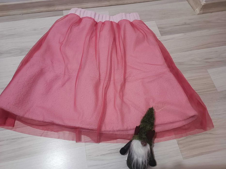 Чисто нова пола Nike