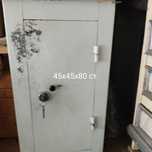 Продам сейф  45х45х80 ст.