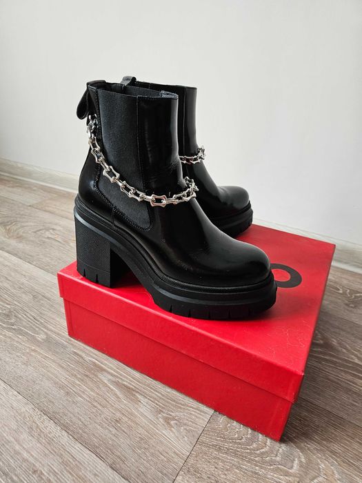 Дамски боти Hugo Boss