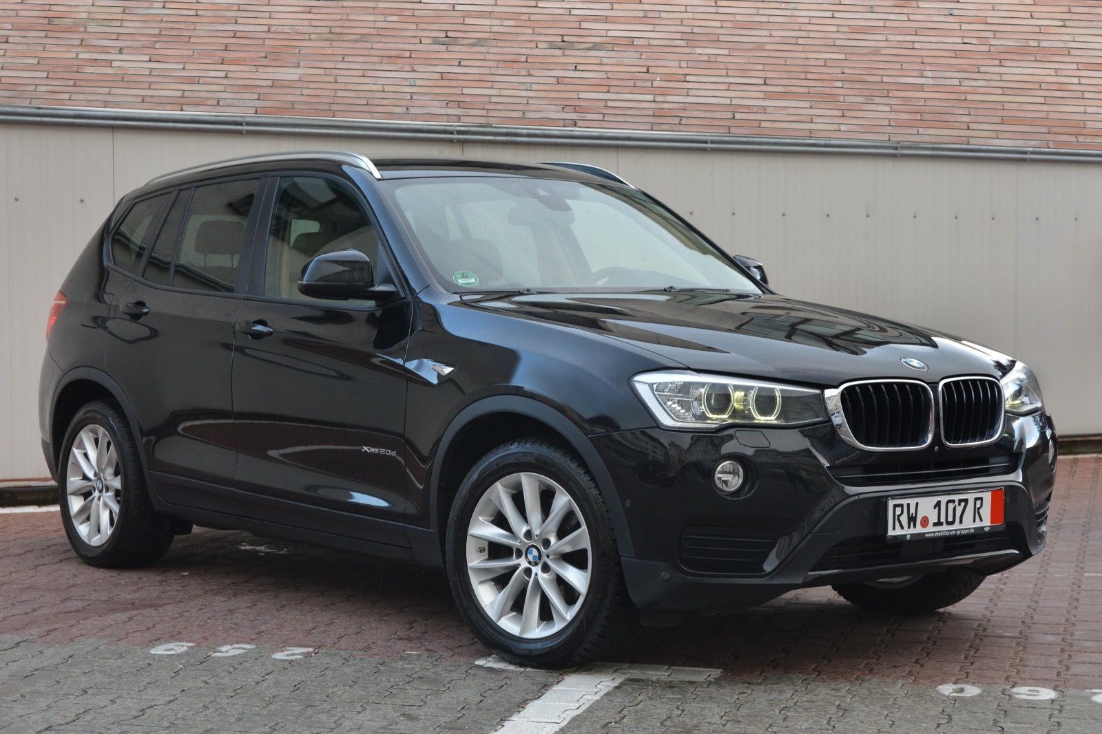 BMW X3 F25 4x4 2.0d 190cp Camere H-up Distronic Lane Side cârlig g