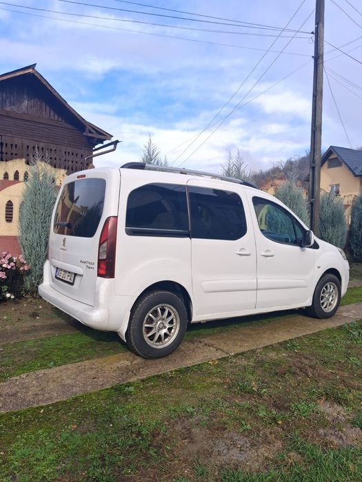 Vând Peugeot partener