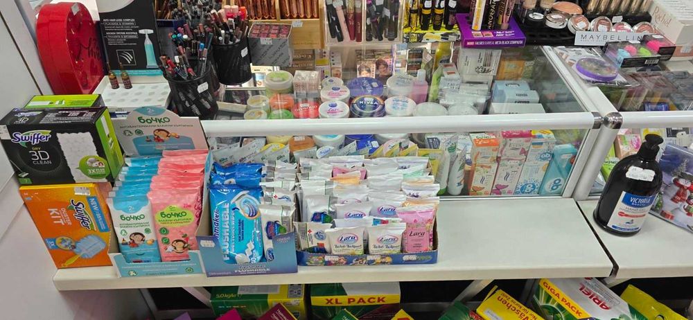 Стелажи и оборудване за магазин