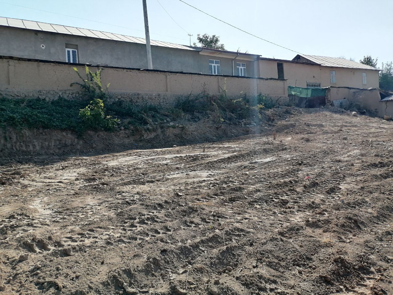 Toshkent viloyati Parkent tumani Changi qishloqgʻida Yer sotiladi