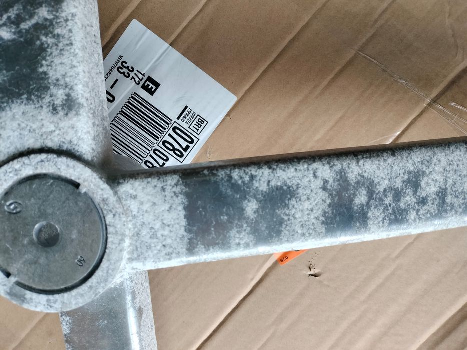 Picior metalic /Picior masa central