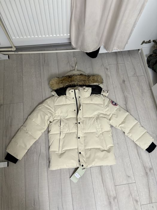 ‼️REDUCERE‼️Geaca canada goose marimea S M L