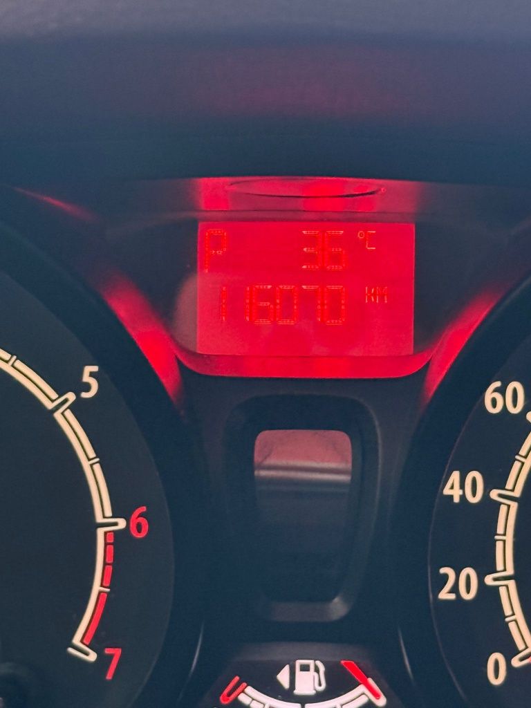 Ford fiesta 1.4 benzina automata 2011