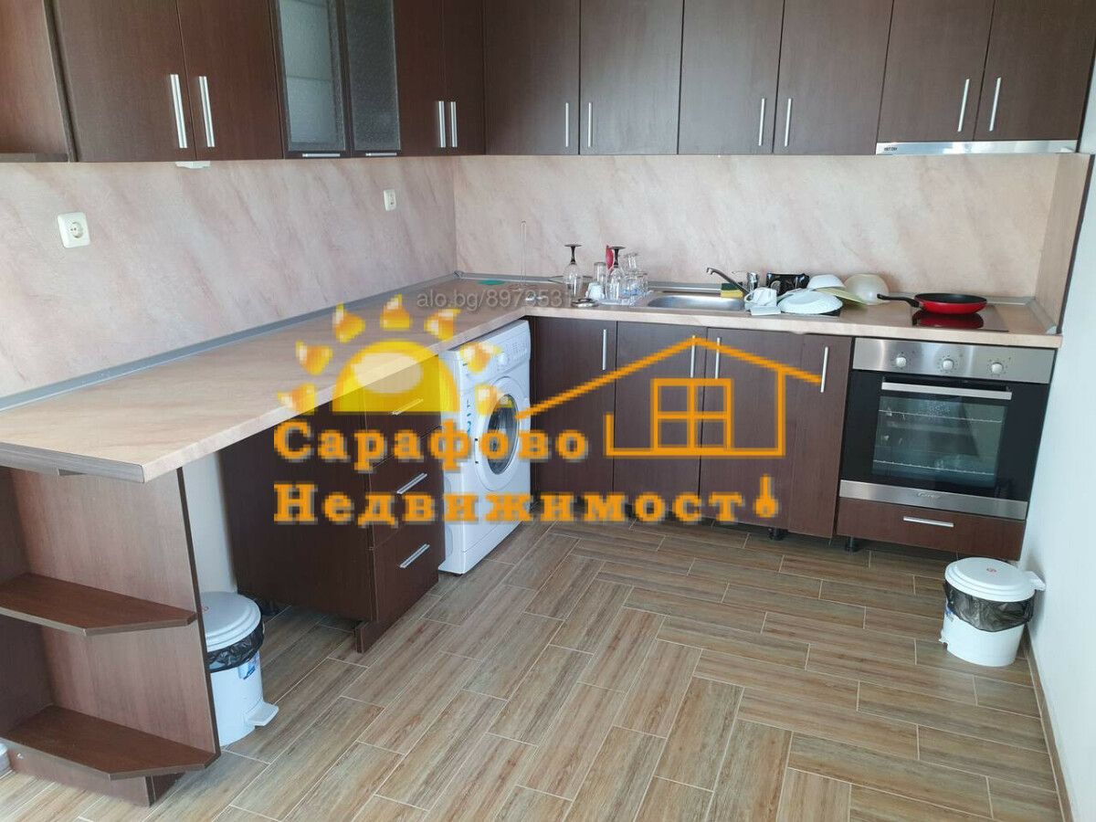 от 10.09.25 Давам под наем апартамент голям едностаен -изглед море